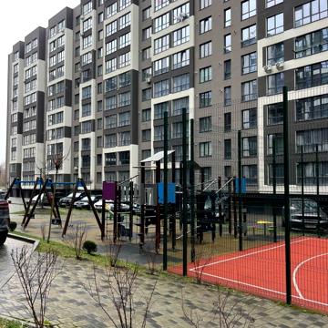 Героїв Миколаєва вул., 129а