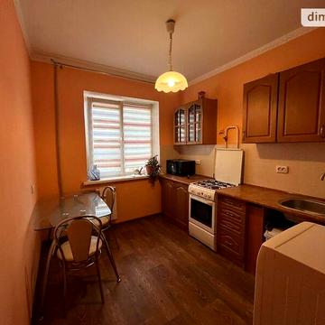 Продаж 3к Квартира Єсеніна вулиця