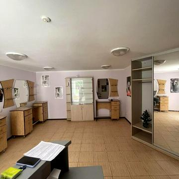 Будівельників вул., 2