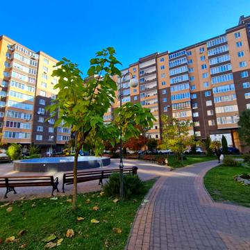 Зарічанська вул., 11