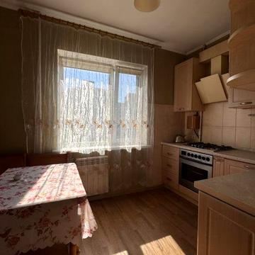 Оренда 1-к метро Оболонь, вул. Йорданська 9