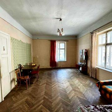 Продаж 2-кімнатної квартири під ремонт вул.Вітовського (Парк культури)