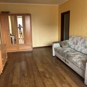 Оренда 2к.квартири Бажана 9б