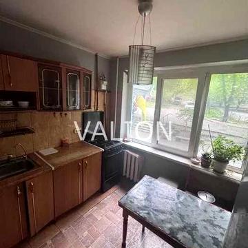 Продаж 3 кімнатної квартира поряд з метро Дорогожичі  вулиця Бакінська