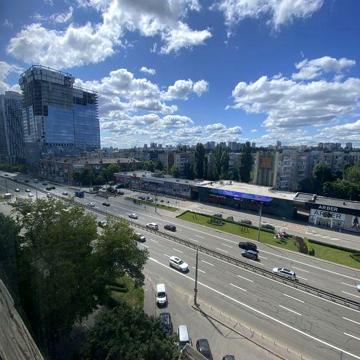 Без комісії Продаж 3-х кімнатної Без ремонту проспект Берестейський 20