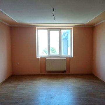 М. Новоселиця. Продається 2-кімнатна квартира