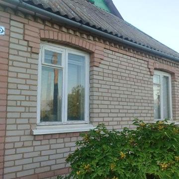 Продається житловий будинок в м.Ладижин