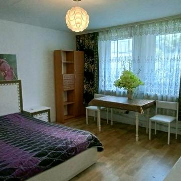 Путивльська,Биковня, 1я квартира в частром доме 38м2
