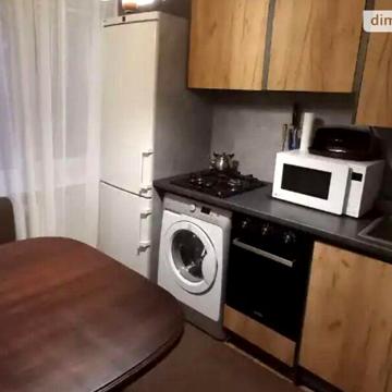 Довгострокова оренда 1к Квартира Сонячна Набережна (Малиновського Маршала) вулиця