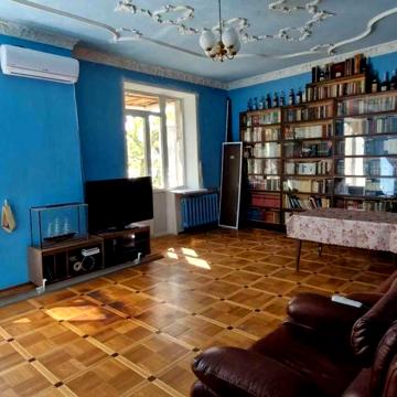 Максиміліанівська вул. (Ольминського), 3
