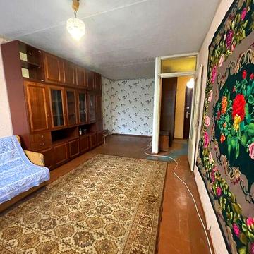 Довгострокова оренда 1к Квартира Тополина вулиця