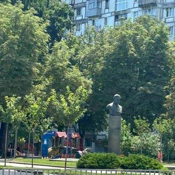 Продам 2-х ком.кв. на ул. Независимости(Титова)
