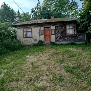 Продам хату в селі закрівці Коломийського району Івано-Франківської об