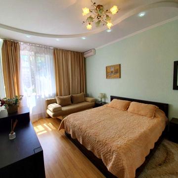 Здаю в оренду  3-х комн кв, Є. Коновальця 32-Б,ліфт-паркінг, генератор