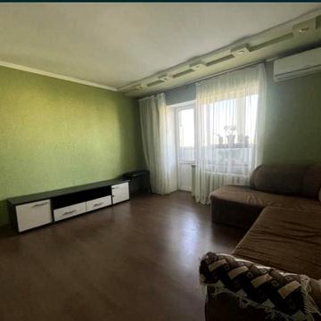 Наддніпрянський просп. (50 років СРСР), 1А