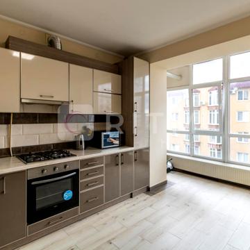 Бельведерська вул., 35