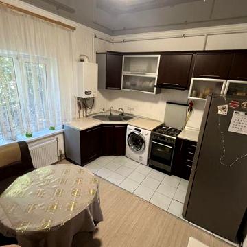 Продається частина будинку