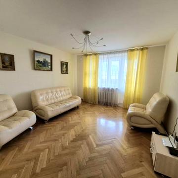 Трехкомнатная квартира на Печерске с видом на Родину-Мать