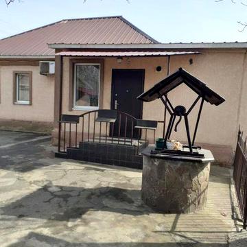 Левый берег  Березановка продам благоустроенный дом 100 кв.м торг