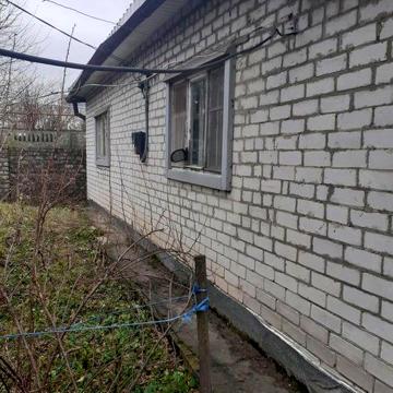 Левый берег Анд р-н  Березановка  кирпичный  дом 100 кв.м Торг
