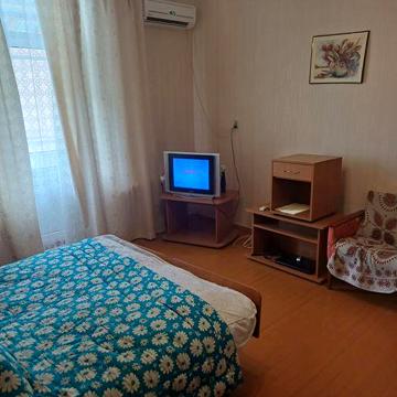 Однокімнатна 96,97 квартал. Пр. Університетський ( Гагаріна)
