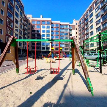 Продаж 1 кімнатної квартири в центрі міста від забудовника - 3й поверх