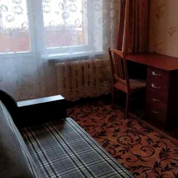 Поліська вул., 28