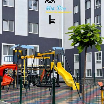Теплична вул., 56