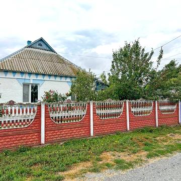 Продам великий будинок с. Озерна 76кв м | 20 соток землі | з гаражом