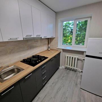 Набережна Перемоги вул., 58