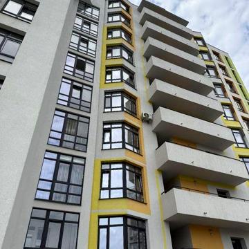 Продаж 3-кімнатної квартири в зданій новобудові