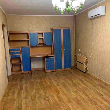 Продам 2-кімнатну квартиру на пров. Парусний, 9
