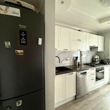 Продаж 5к Квартира Шухевича Романа вулиця