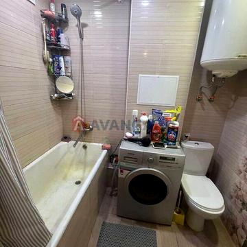 Продаж 2к Квартира Комарова вулиця