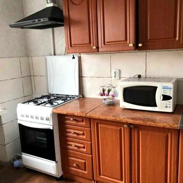 Оренда 2 кімн вул. Злуки