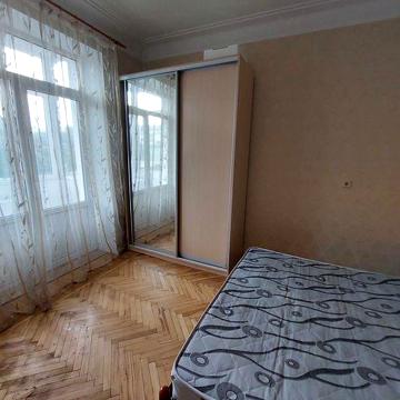 Сдам хорошую 2-ком. квартиру, метро  Лукьяновская