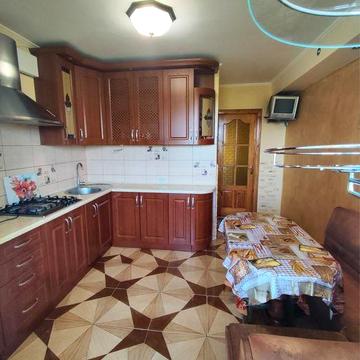 Продаж 4кімн. квартира вул. Щурата, чешка, ремонт.