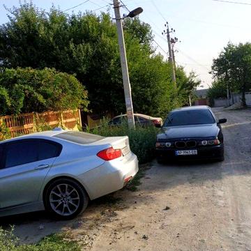 Зручний невеличкий 2-поверховий будинок