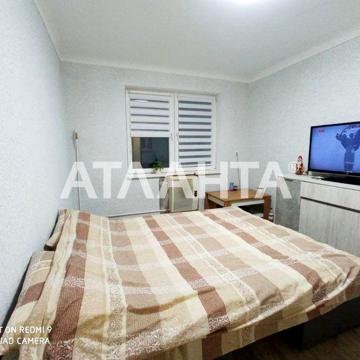 Продається 5-кім. кв. з терасою у цегляному будинку по вул. Алмазній