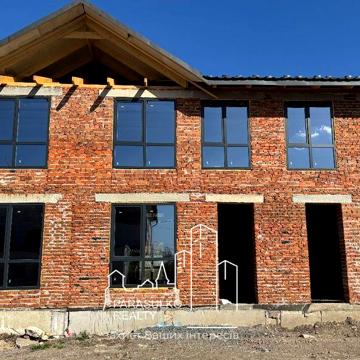 Продам неймовірний таунхаус в класному районі міста