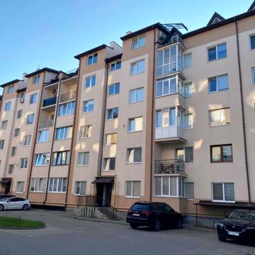 Симона Петлюри вул., 9