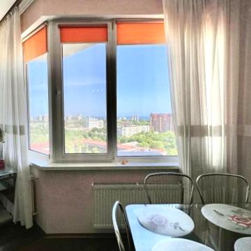 Середньофонтанська вул., 19в