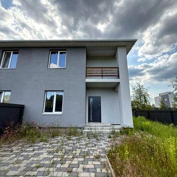 Дуплекс з великою територією, МІНІМАЛЬНЕ ОФОРМЛЕННЯ