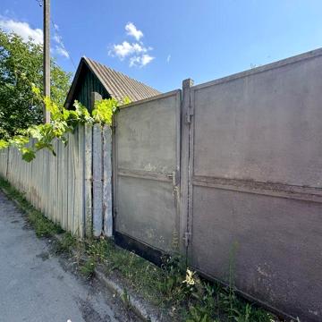 Продаж частини будинку , Калита