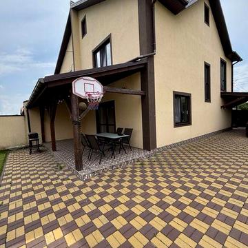 Продам дкплекс 160метрів з якісним ремонтом, усіма меблями і технікою!