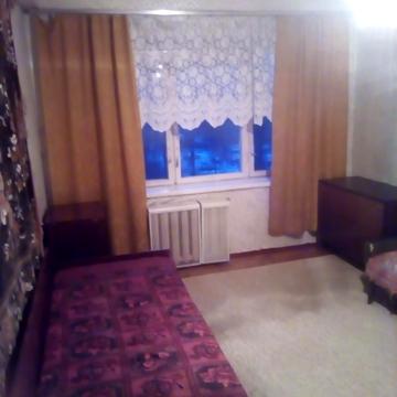 Ореста Левицького вул. (Академіка Курчатова), 6
