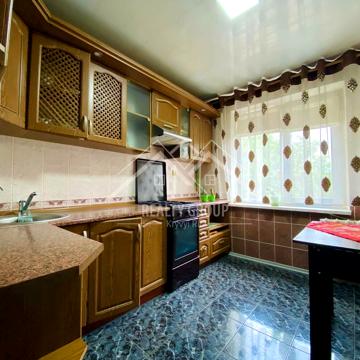 5-й Зарічний мікрорайон , 3