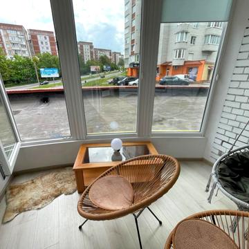 Коновальця вул., 19