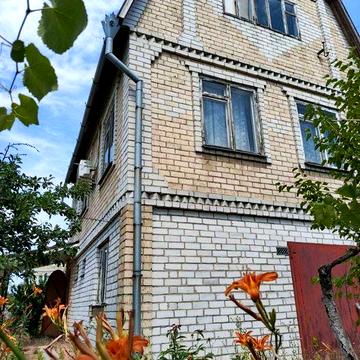 Дача на березі Дніпра, всі комунікаціі, камін, техніка.