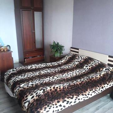 Продам 3-комнатную квартиру в г. Змиев, район Микрорайон